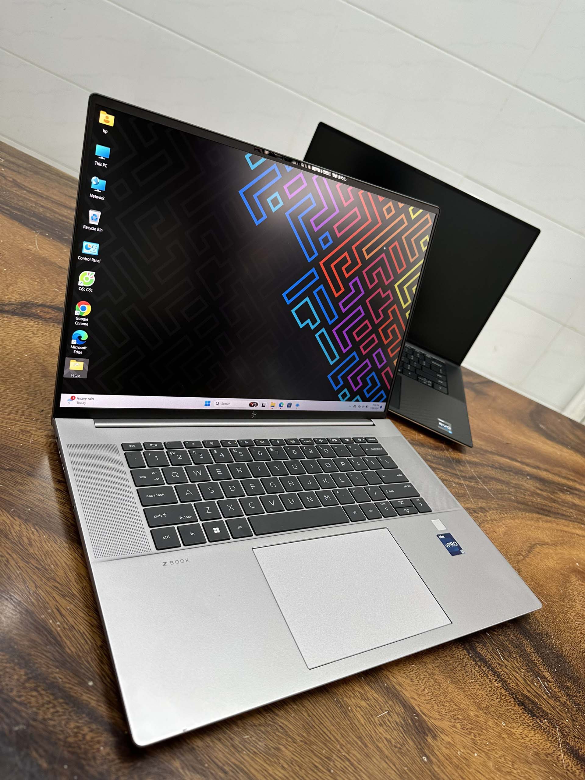 Laptop Hp Zbook Studio 16 G9 I7 12800H 32G RTX A1000 